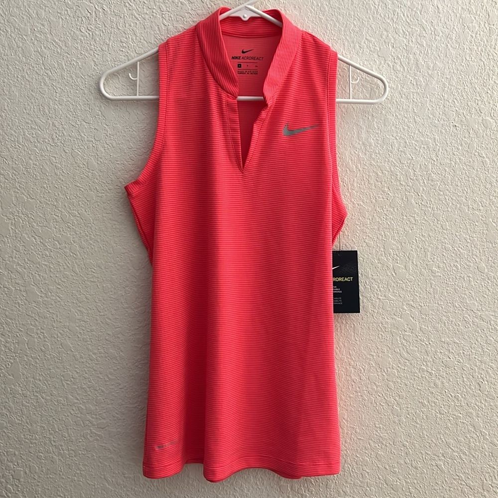 Nike Golf AeroReact Tank Top NWT Ladies Small